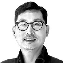 [칼럼] 골목길 서점에서 - 골목길에서 ‘까닭’을 묻다